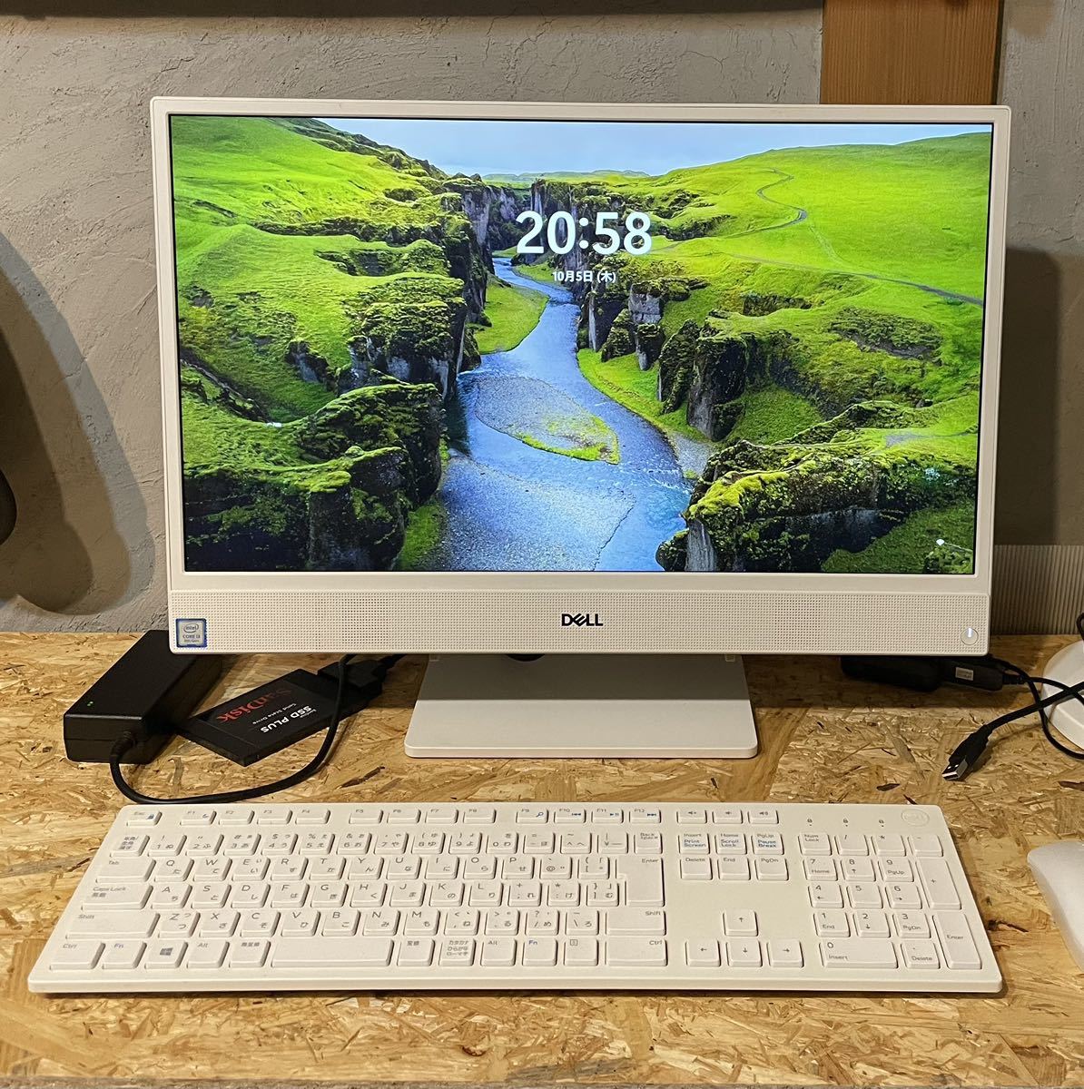 信頼 DELL 一体型デスクトップPC 22-3280 inspiron モニタ一体型