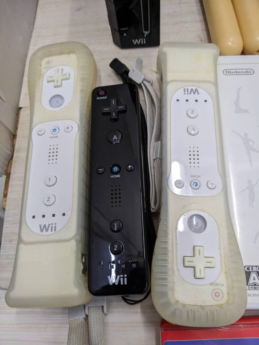 送料無料S79003 Nintendo 任天堂Wii RVL-001 ゲーム機 ソフト4本　タタコン付き_画像6