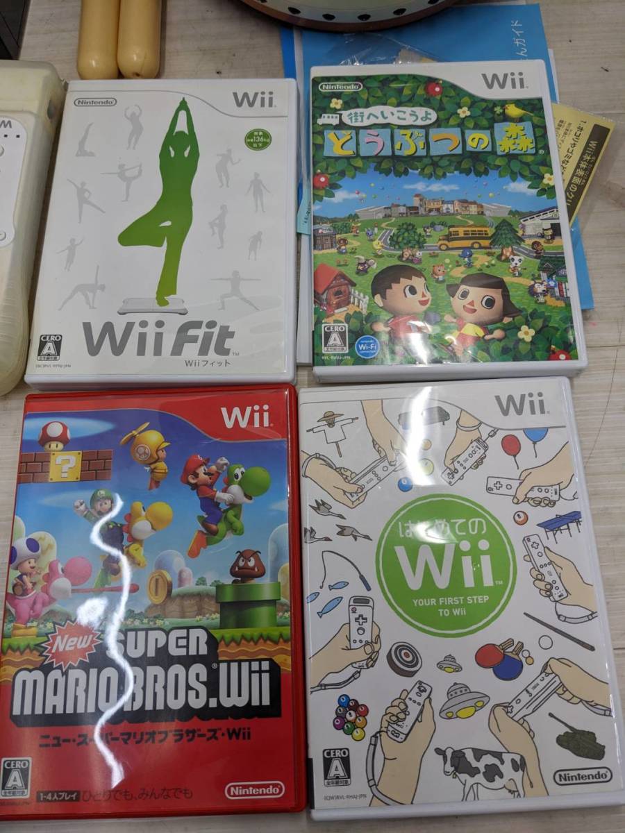 送料無料S79003 Nintendo 任天堂Wii RVL-001 ゲーム機 ソフト4本　タタコン付き_画像3