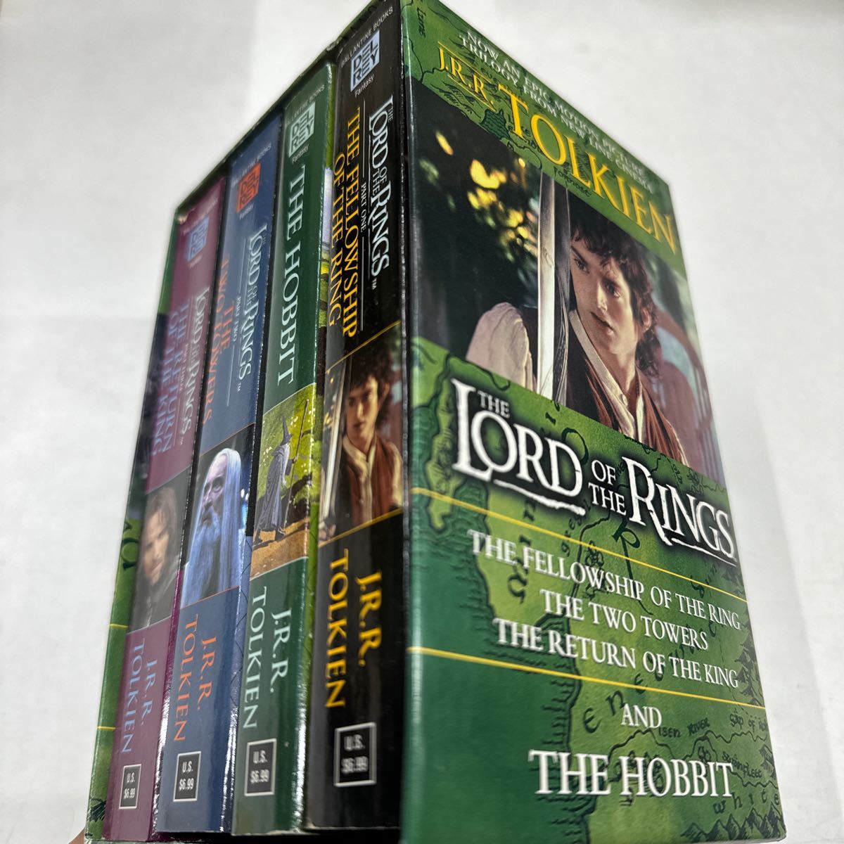 a1029-14.洋書 THE LORD of the rings ロードオブザリング 4冊 まとめセット DELREY J.R.R.TOLKIEN 物語 子供向け 英米文学 文学_画像3