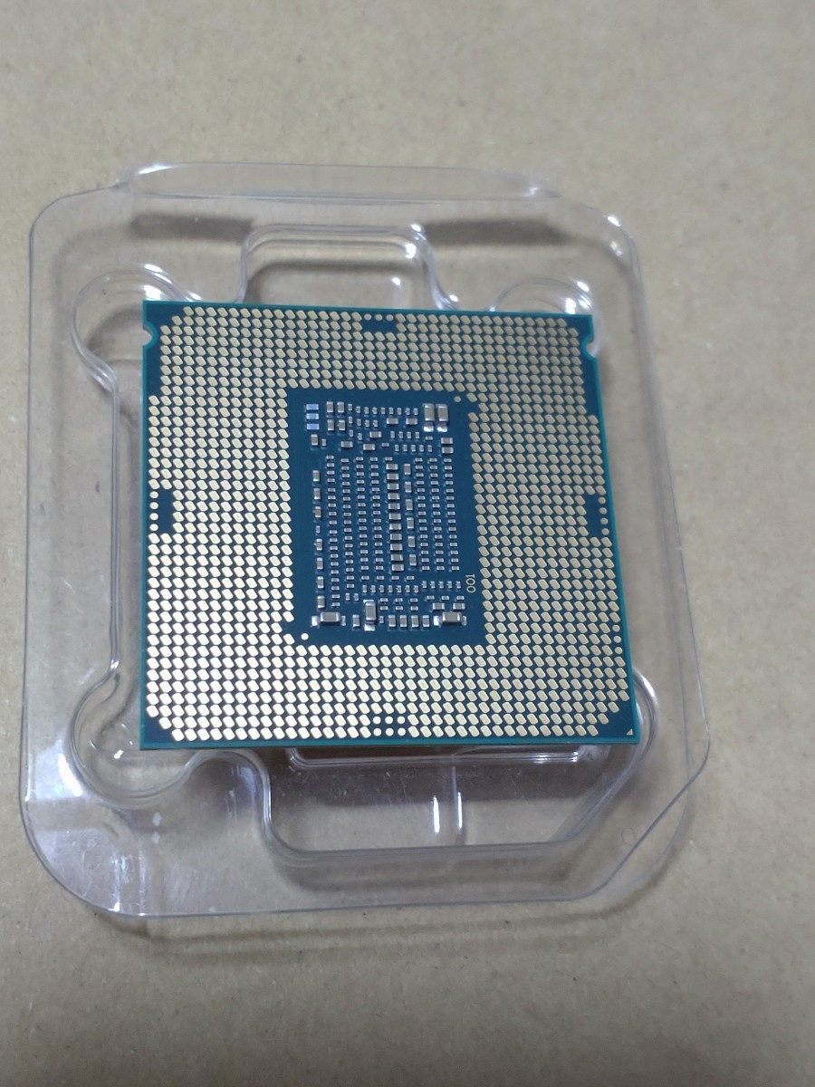 宅急便コンパクト発送　デスクトップ用　スペックコード　SR3X8　第9世代CPU Core i5 9400t TDP 35W 　LGA1151　動作確認済み　_画像2