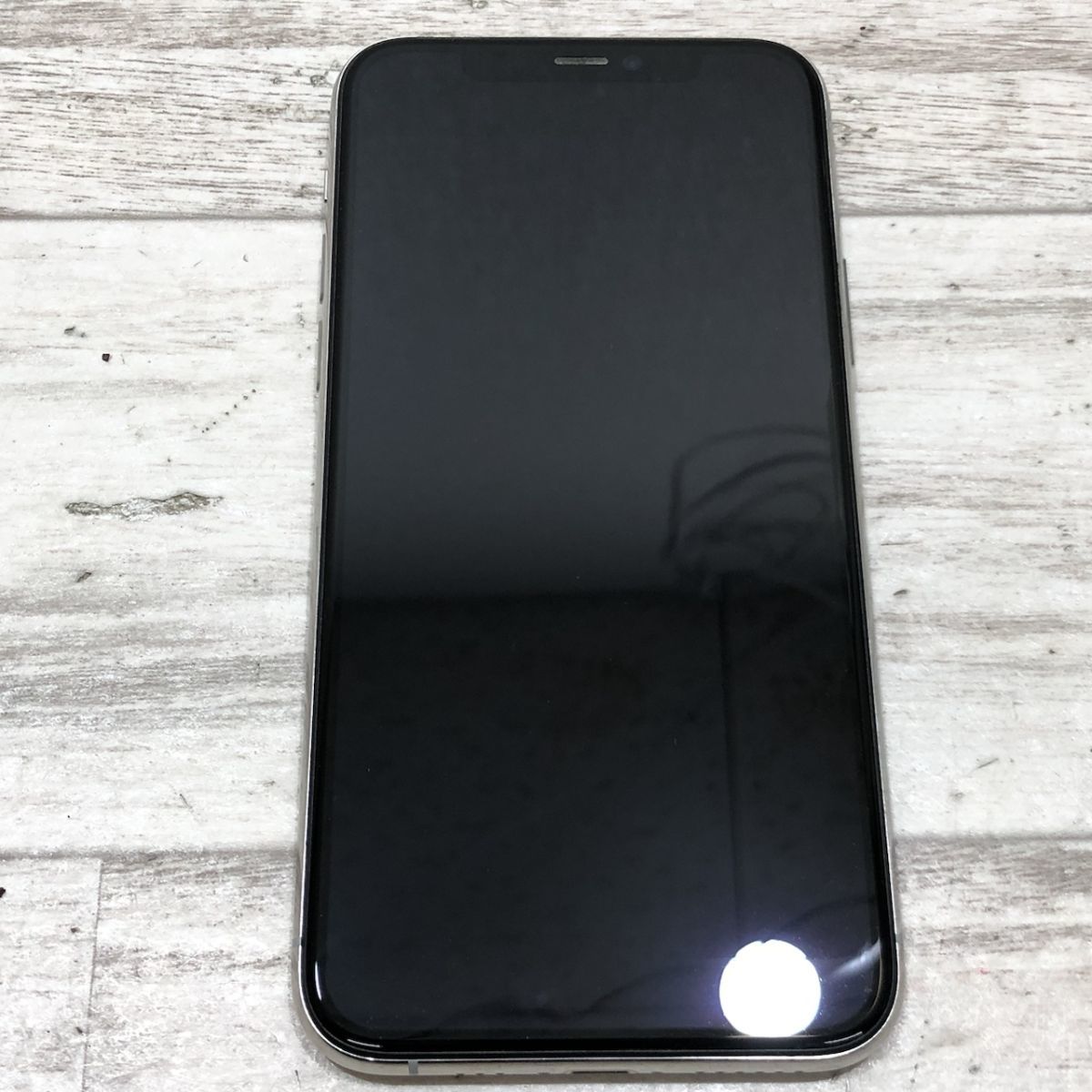 送料185円 SIMフリー Apple iPhone11 Pro 512GB シルバー MWCE2J/A A2215 バッテリー最大容量81％[Q4720]