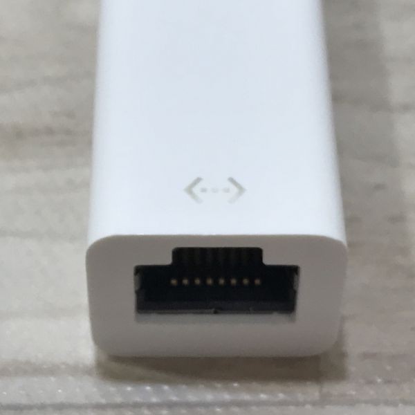 ① Belkin USB-C to Gigabit Ethernet Adapter F2CU040 ギガビット イーサーネットアダプタ[N8137]_画像2