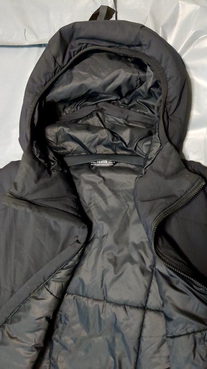 ARC'TERYX ATOM AR HOODY メンズS 　アークテリクス　アトム　ARジャケットジャケット ブラック 検索 黒 化繊 ダウン 登山 キャンプ_画像5