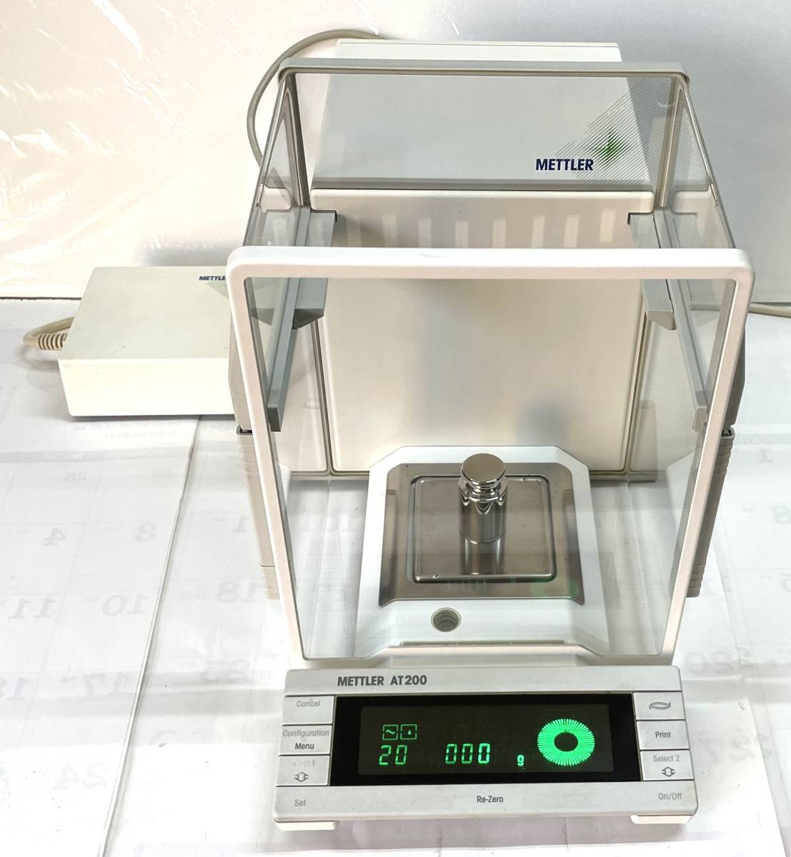 【冬バーゲン★特別送料無料!】 分析天びん (少々難あり) メトラー・トレド社製 METTLER-TOLEDO (ひょう量205g/分解能0.1mg)調整済・検査成績書類付 AT200 はかり、スケール 【冬バーゲン★特別送料無料!】 分析天びん (少々難あり) メトラー・トレド社製 METTLER-TOLEDO (ひょう量205g/分解能0.1mg)調整済・検査成績書類付 AT200 はかり、スケール