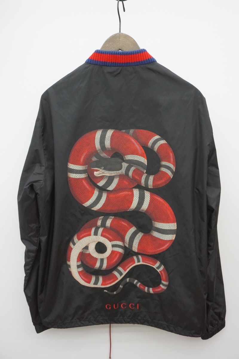 【ギフ_包装】 GUCCI 17SS 正規 美品 グッチ 本物912N Z762A 451121 54黒 ボンバー ジャケット コーチ ナイロン スネーク JACKET COACH PRINT SNAKE ジャンパー、ブルゾン 【ギフ_包装】 GUCCI 17SS 正規 美品 グッチ 本物912N Z762A 451121 54黒 ボンバー ジャケット コーチ ナイロン スネーク JACKET COACH PRINT SNAKE ジャンパー、ブルゾン