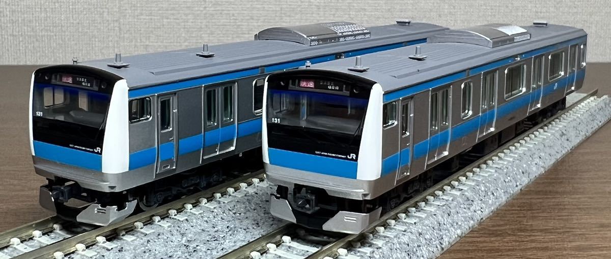 選ぶなら 1000系 E233 JR 97909 【室内灯付き】TOMIX 通勤電車 10両