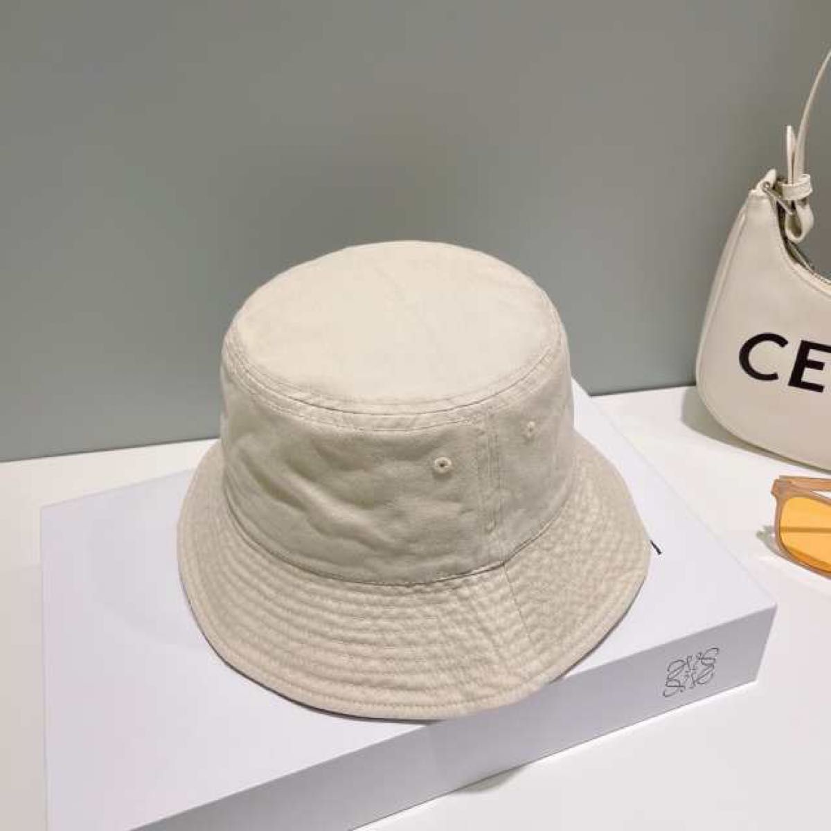 LOEWE ロエベ バケットハット ホワイト 2023 春夏秋冬 並行輸入品