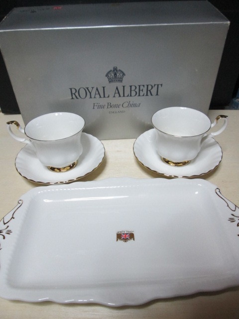 ★ロイヤルアルバート Val D'or カップ&ソーサー&プレート 廃盤 未使用★