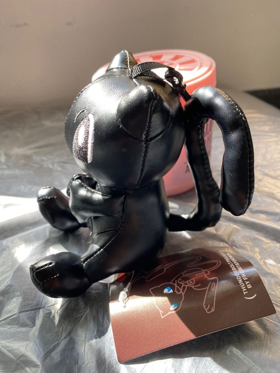 フラグメントxポケモン 黒 ミュウキーホルダーぬいぐるみ フラグメントxポケモン 黒 ミュウキーホルダーぬいぐるみ