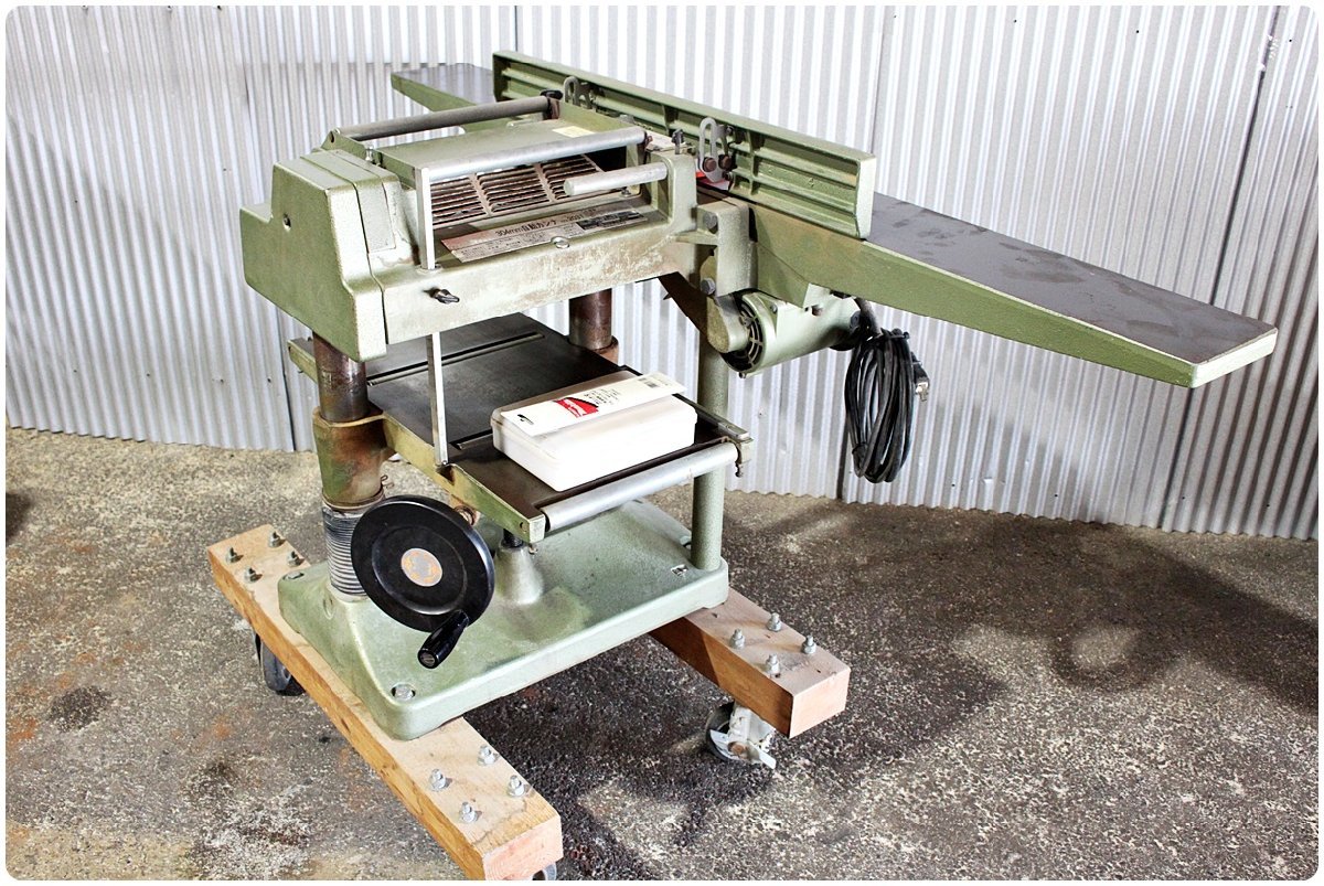 豪華 【中古良品】makita マキタ 304mm自動カンナ 2031 手押155mm 自動