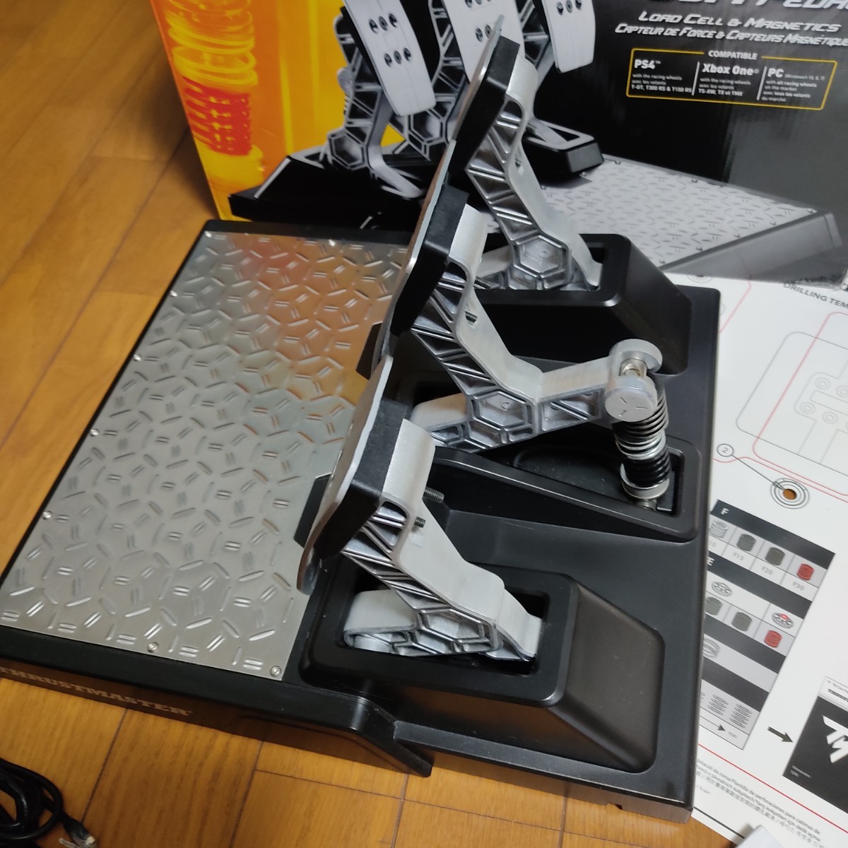 Thrustmaster T-LCM Pedals スラストマスター 最上位 ペダル 美 Thrustmaster T-LCM Pedals スラストマスター 最上位 ペダル 美