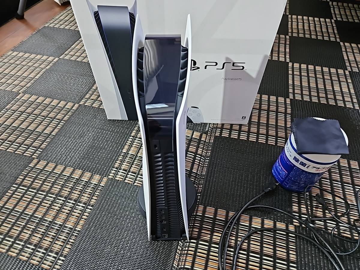 中古】 『送料無料』PlayStation5 ディスクドライブ搭載型 01 CFI