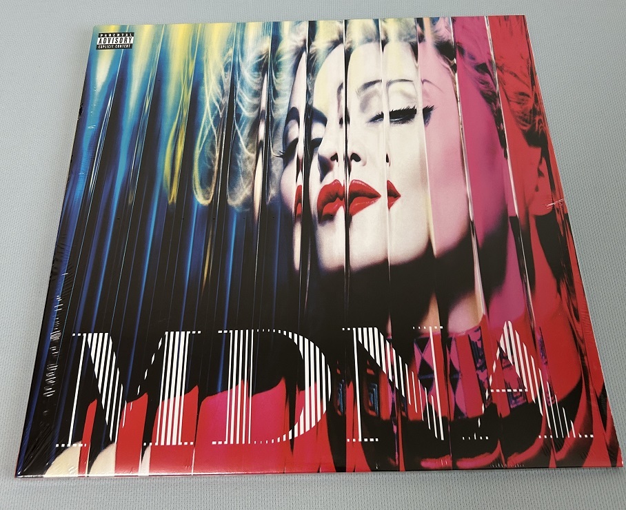 LP ● Madonnaマドンナ「MDNA」● 新品、未開封 ● ２枚組_画像1