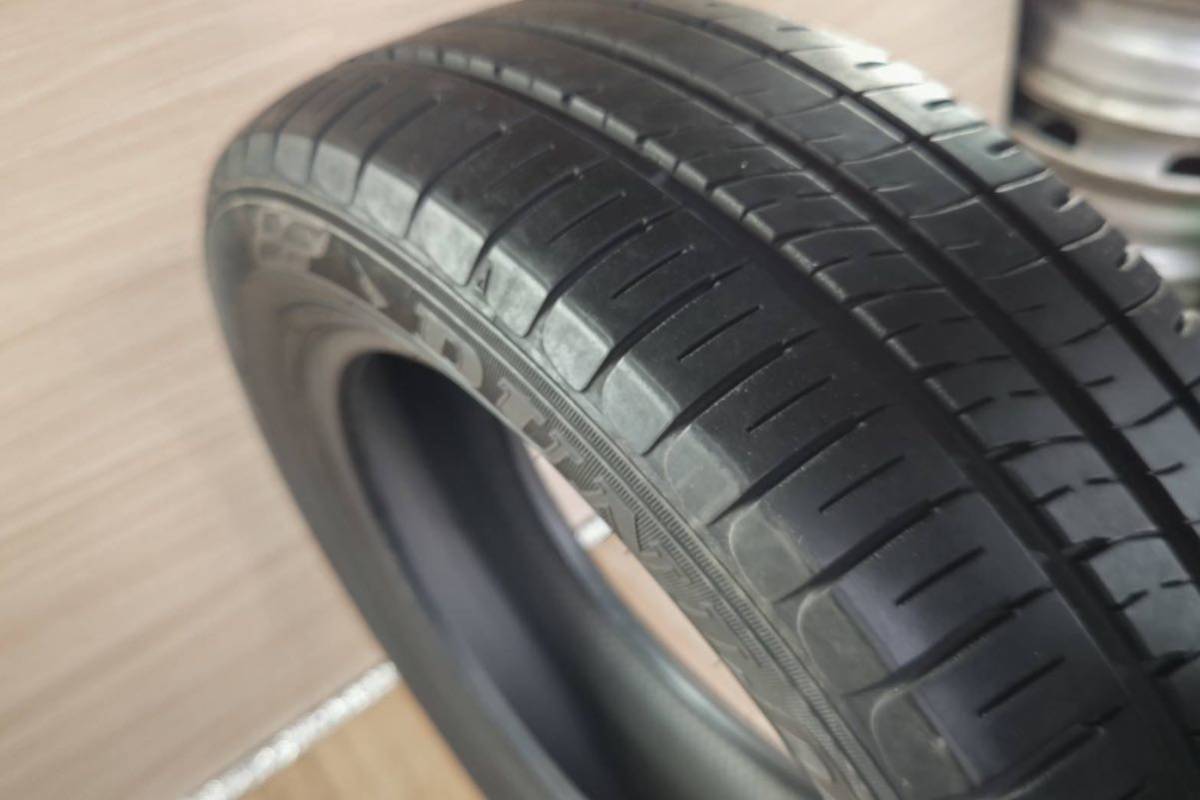 中古タイヤ　DUNLOP ENASAVE EC204 205/60R16 92H 2020年製造　夏タイヤ　ヴォクシー　エスティマ　プリウスα ステップワゴン等　A57_画像4