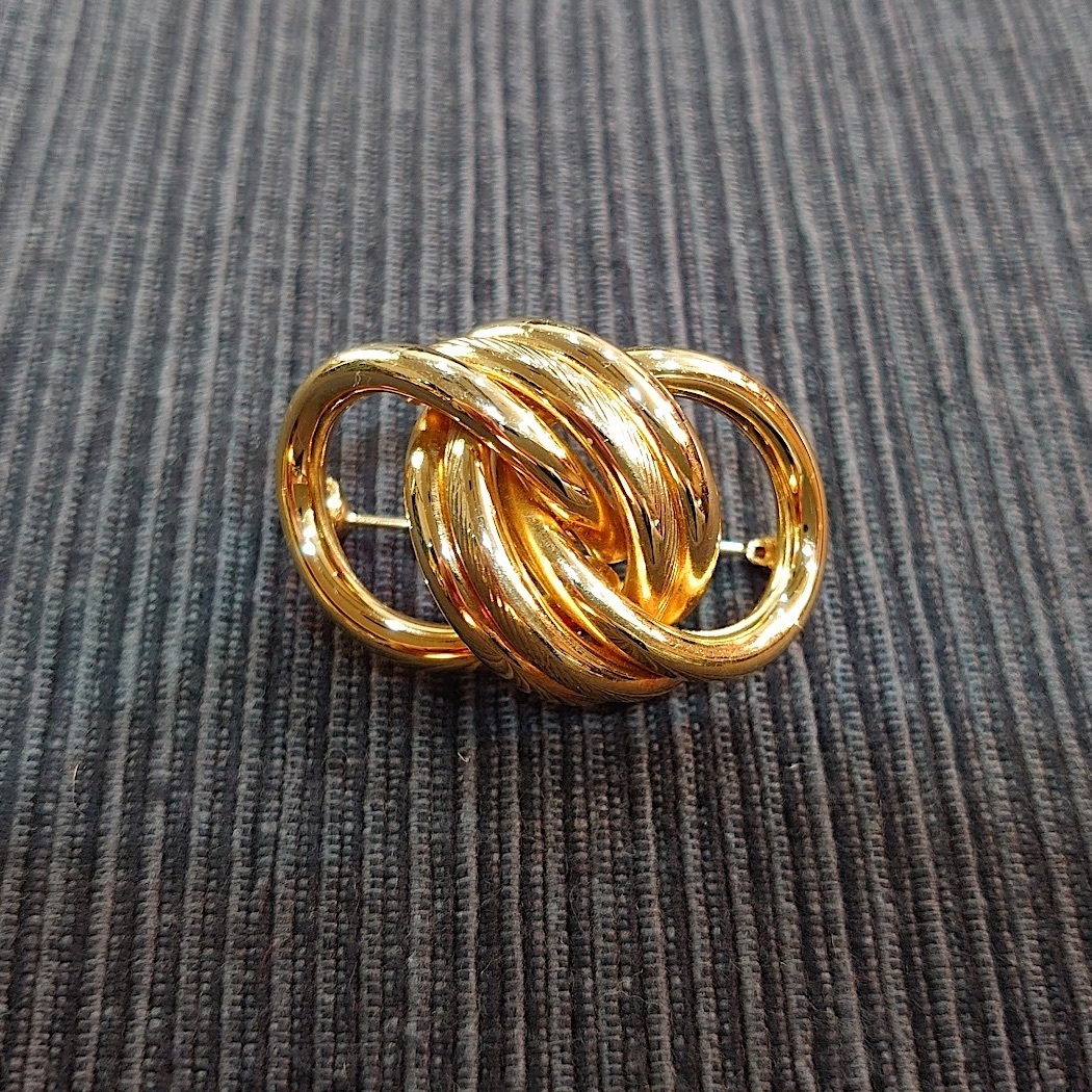 [ beautiful goods ]Christian Dior Christian Dior Gold brooch ring accessory Vintage [ free shipping ]