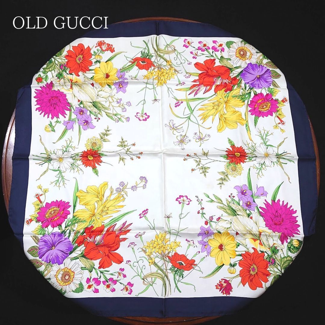 【極美品】GUCCI グッチ スカーフ シルク100％ 絹 フローラ 花柄 オールドグッチ ヴィンテージ【送料無料】