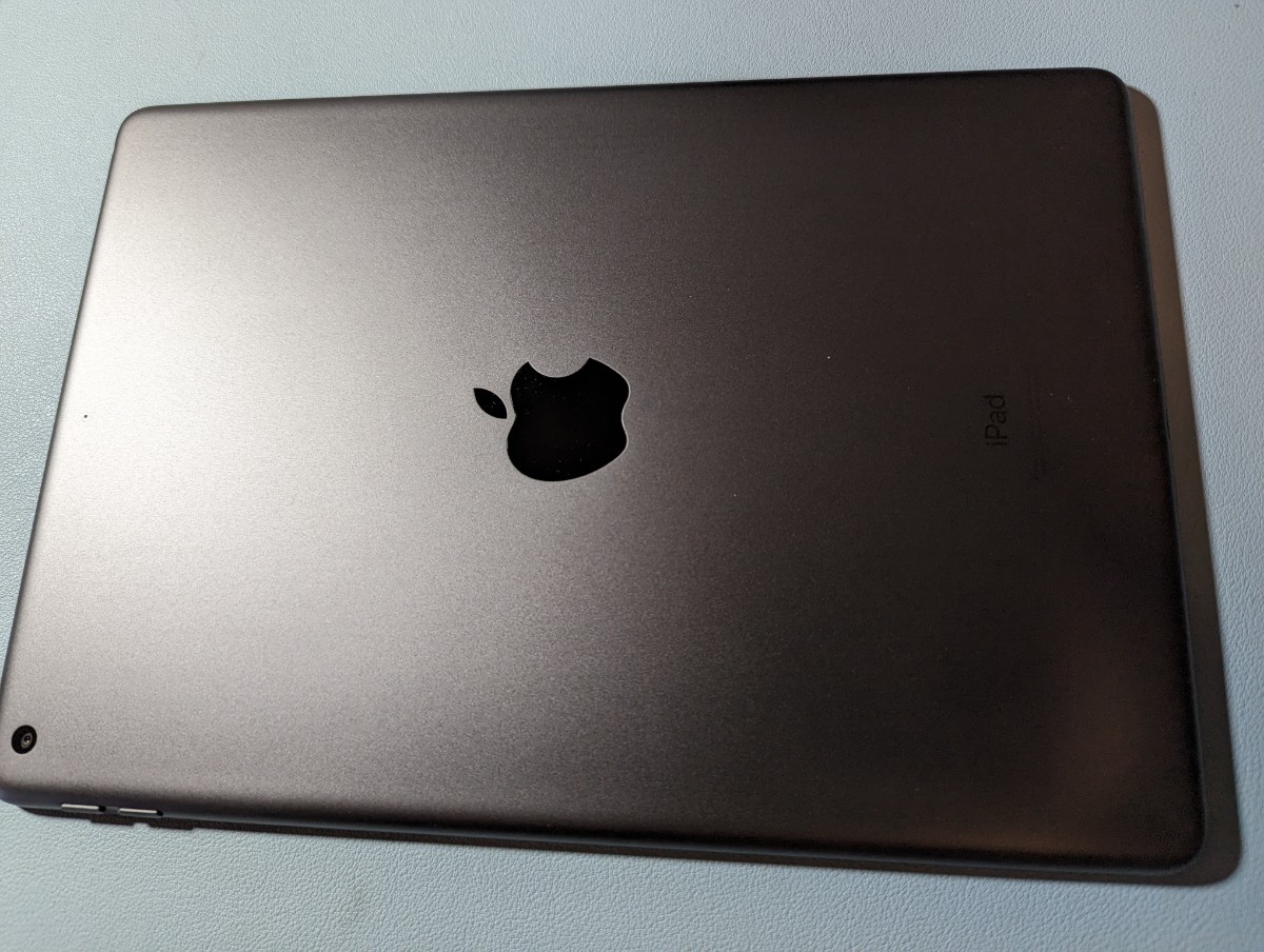 iPad Apple Wi-Fiモデル スペースグレイ 8thジェネレーション モデルA2270 128GB Appleペンシル付(交換チップ3つ付)_画像4