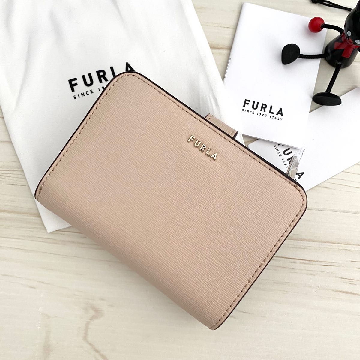 残り僅か 新色 完売カラー 新品 FURLA 折り財布 ライトピンク