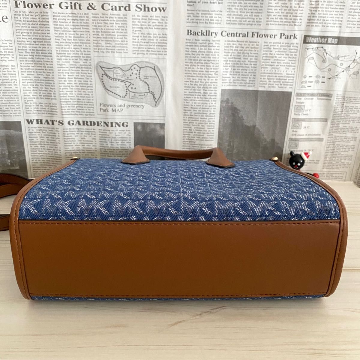 新品 MICHAEL KORS マイケルコースショルダーバッグ デニム 新品 MICHAEL KORS マイケルコースショルダーバッグ デニム