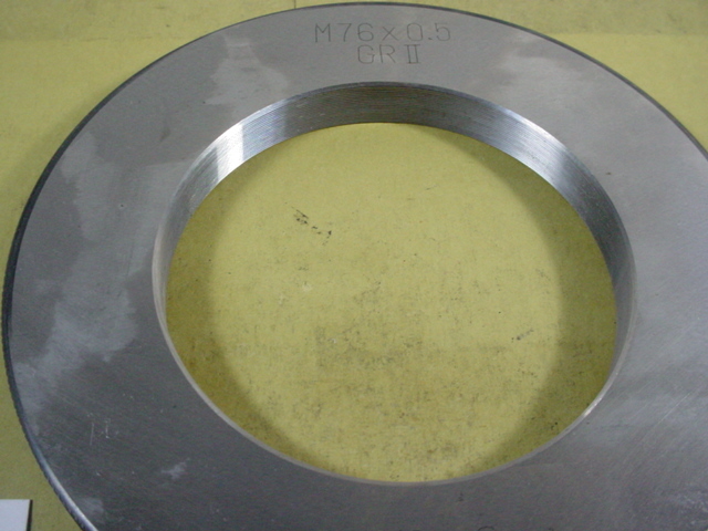 5100円 M76*0.5 GR2のみ 中古品 ミリサイズ ネジゲージ リング 5100円 M76*0.5 GR2のみ 中古品 ミリサイズ ネジゲージ リング