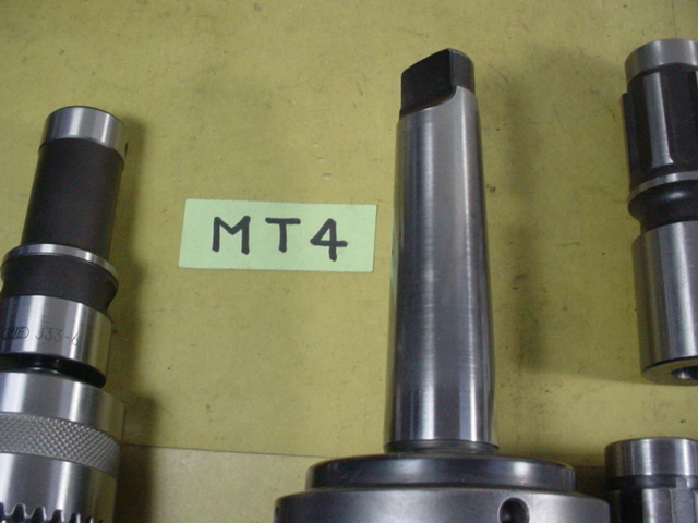 DT33-4 　コレット16個付　BIG　ドリルタッパー　シャンクMT4　中古品　DTタッパーCセット