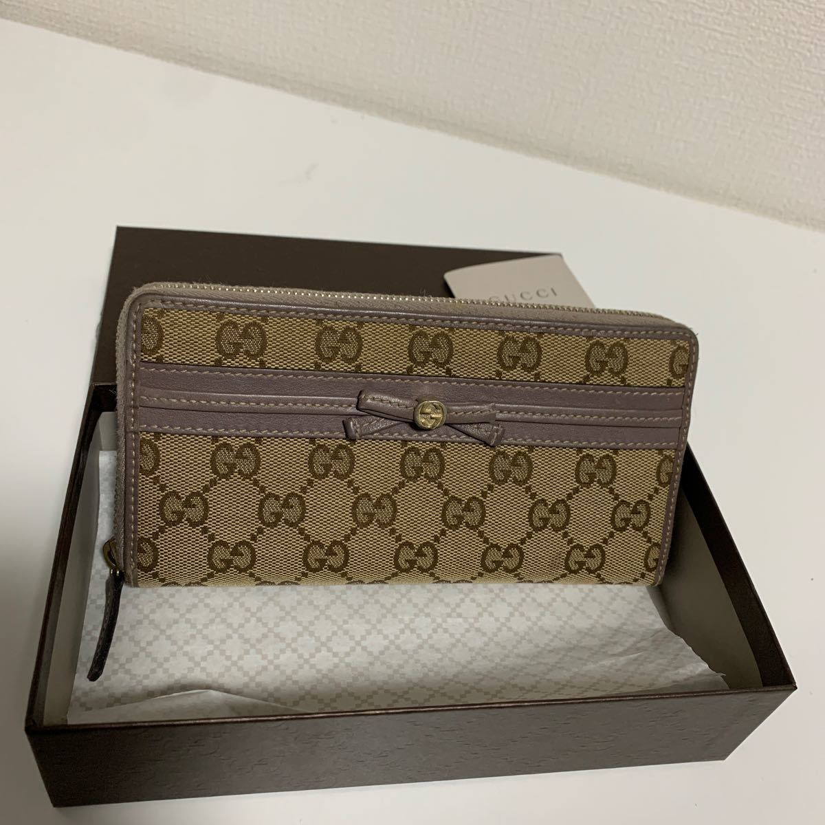 美品　GUCCI グッチ　リボン　キャンバス　ラウンドファスナー　ジッピーウォレット　長財布　箱付き_画像1