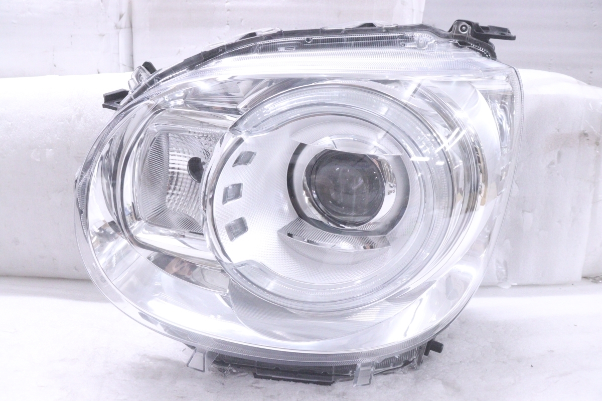 30-1322★美品★LED LA800S ムーヴキャンバス★左ヘッドライト KOITO 100-69038 打刻:8L ユニット メッキ 純正★ダイハツ (KK)_画像1