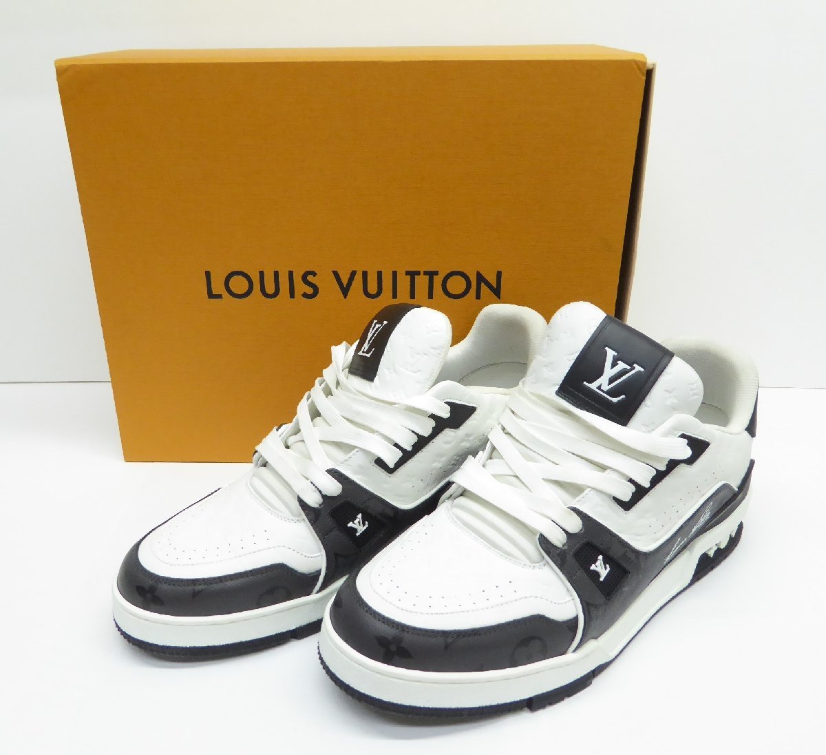 Yahoo!オークション - LOUIS VUITTON ルイヴィトン LVトレイナー Yahoo!オークション - LOUIS VUITTON ルイヴィトン LVトレイナー