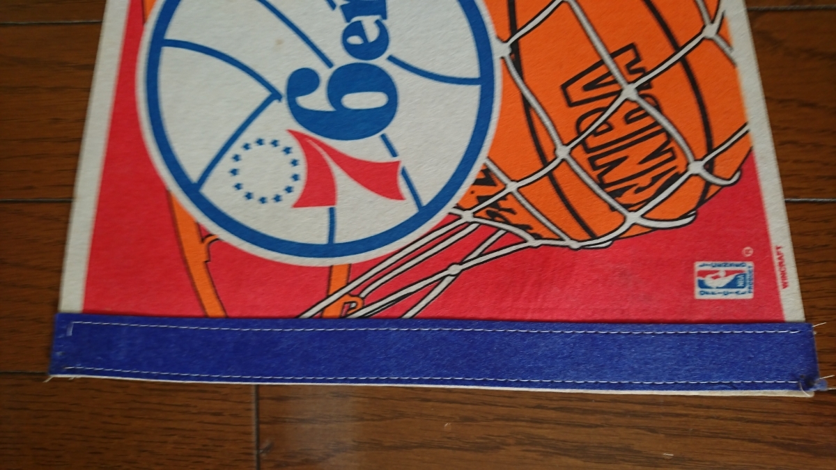 1990年代当時物!ヴィンテージNBA「PHILADELPHIA 76ERS」TEAMロゴペナント 中古/バスケットボール チーム セブンティーシクサーズ_画像6