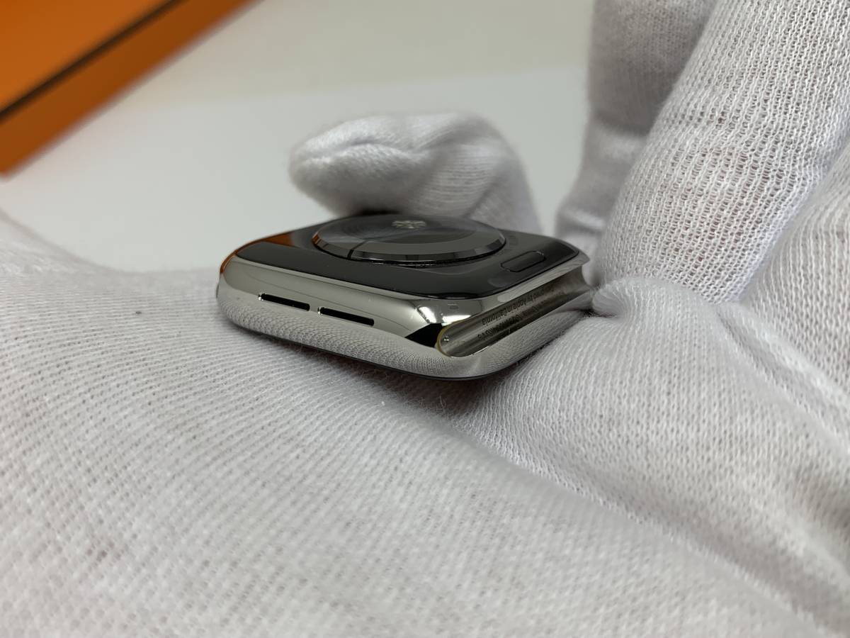 公式 アップルウォッチ 40mm series4 Watch Apple 【美品】 シリーズ4