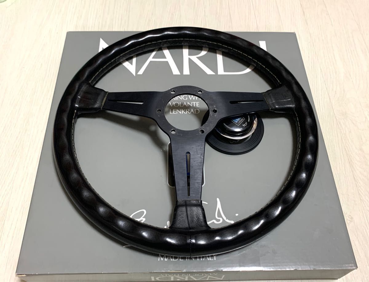 NARDI】レザーステアリング 36Φ 【ナルディ】◎ 即決大歓迎-