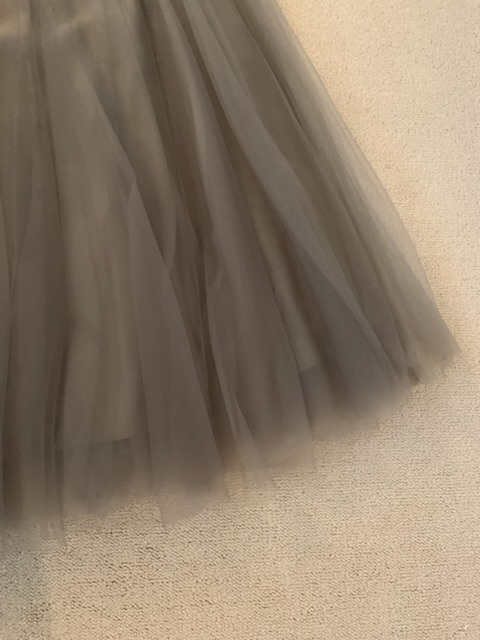 ★２３区★ R(アール)】FINE TULLE スカート★４０★新品同様★グレー系★大人のチュールスカート_画像3