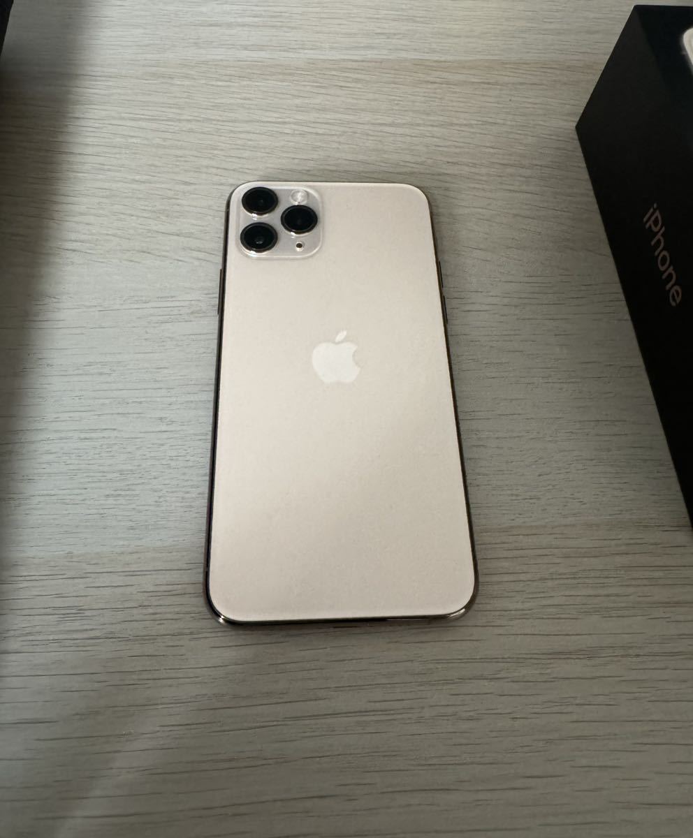 iPhone11 pro 香港版 512GB SIMフリー ゴールド 美品 未使用イヤホン