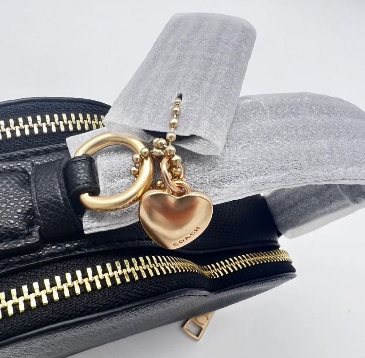 ☆【新品・未使用・美品】coach 2WAYハート型 ショルダーバッグ 斜めがけバッグ COACH ハート