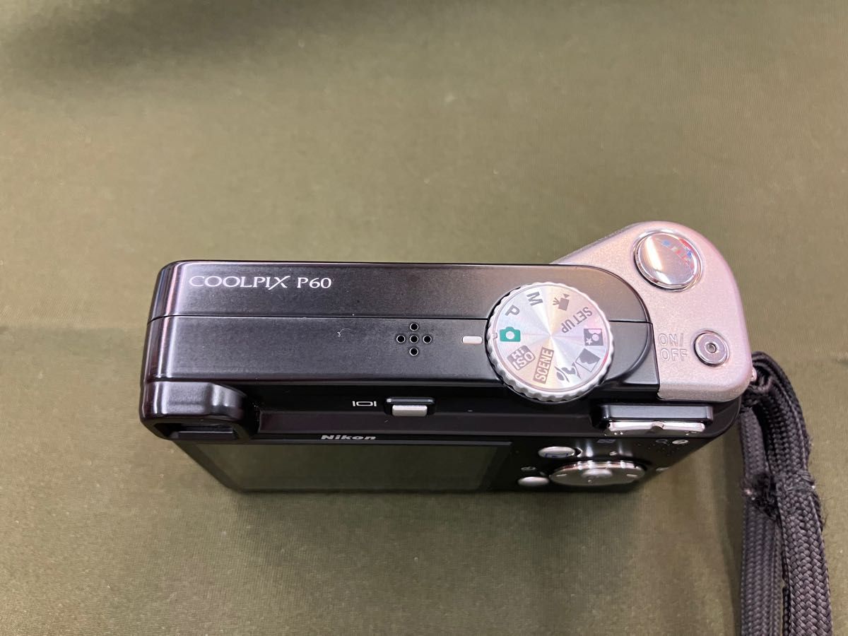 Nikon COOLPIX P60 単3形電池対応 5倍ズーム 箱無し・動作確認