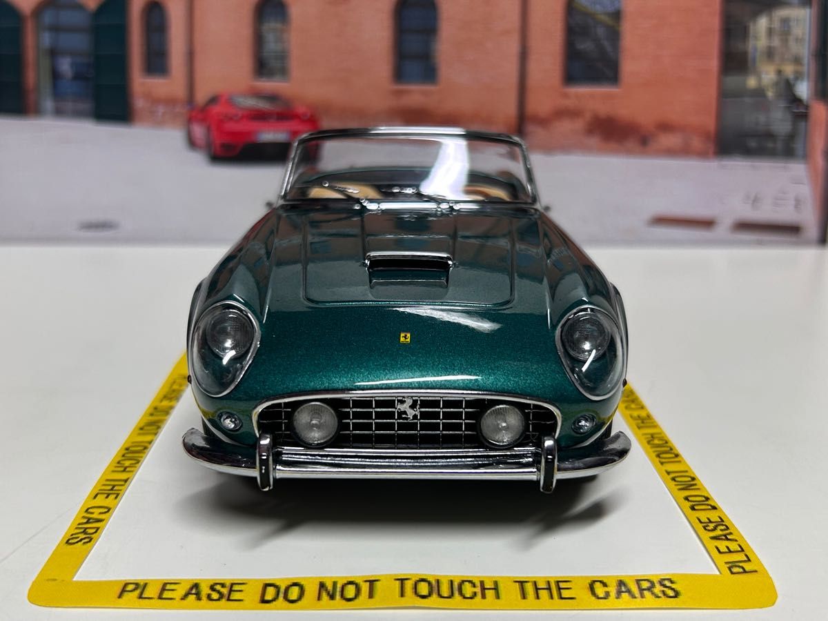 KK Scale 1/18 Ferrari 250 GT California Spyder 1960 グリーン　フェラーリ