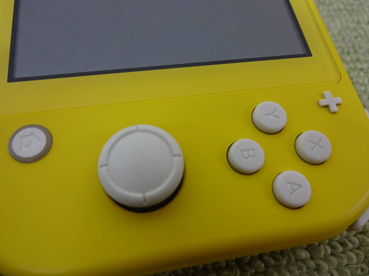 073-G51) 中古品 Nintendo switch Lite ニンテンドースイッチライト 本体 イエロー 動作OK_画像4