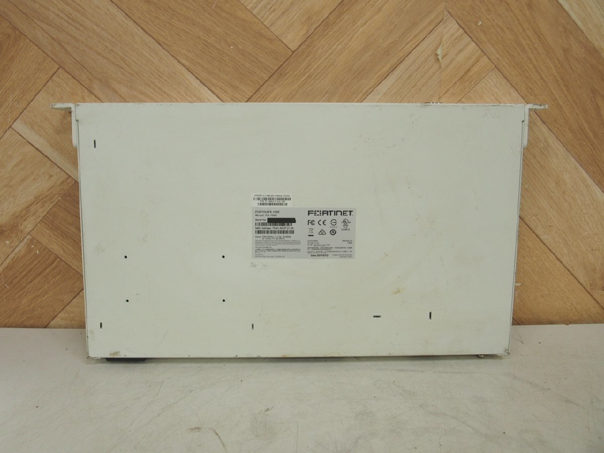 ☆【1K1003-1】 FORTINET フォーティネット ファイアウォール FG-100E 現状品_画像6