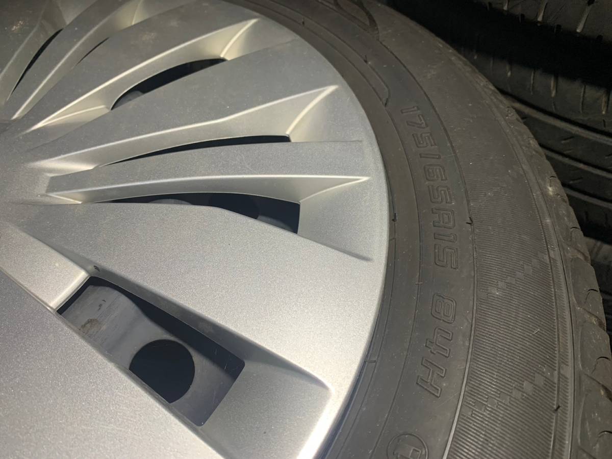 Y261 175/65R15 84H DUNLOP ダンロップ 2018年 PCD100 4H 5J SUZUKI スイフト 2本セット キャップ付き_画像7