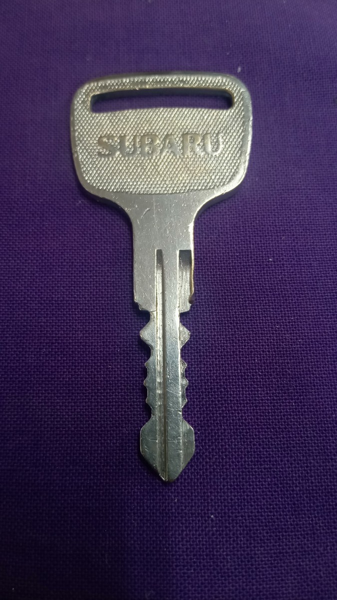  Subaru, Fuji Heavy Industries, Sambar, Showa era. car, old car, objet d'art, key, key, retro,.. for, Vintage, key holder, interior, old key,