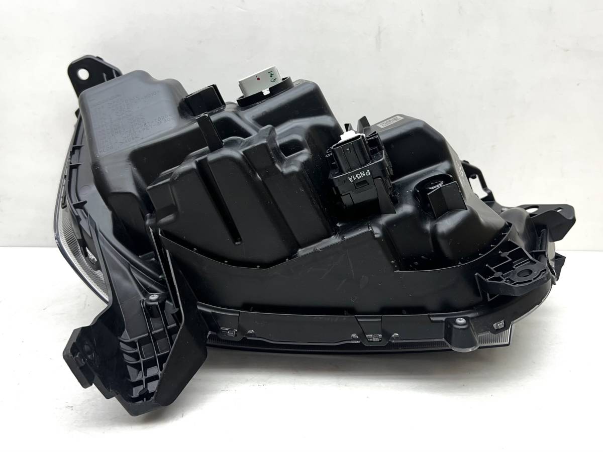 即決 J4 N-BOX カスタム JF3 後期 / LED ホンダ 純正 左 ヘッド 即決 J4 N-BOX カスタム JF3 後期 / LED ホンダ 純正 左 ヘッド