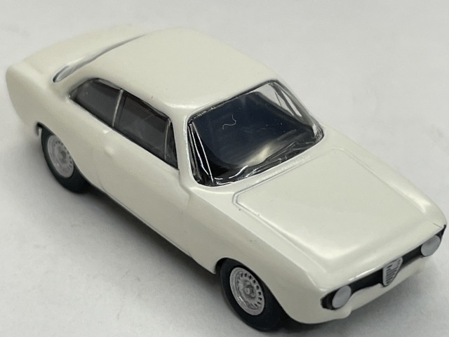 ■★サークルＫサンクス　アルファロメオ　ミニチュアカーコレクション　Giulia GTA 1300 Junior （ホワイト／KYOSHO／1：100スケール）_画像4