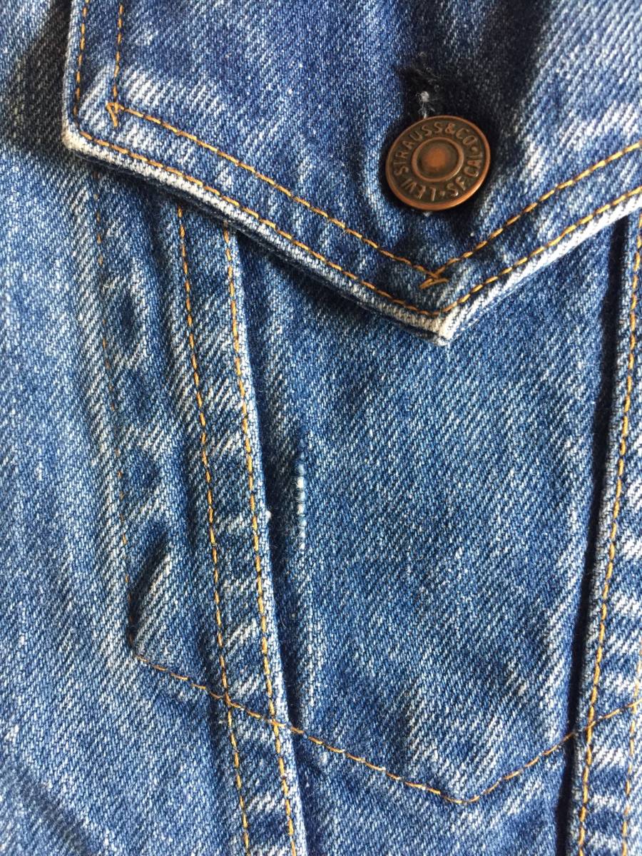 希少 70's ビンテージ Levi's リーバイス 70505-0317 Gジャン SIZE16 ボーイズ アメリカ製 オレンジタブ スモールe 100%COTTON USA 古物_右側胸ポケットに、生地特有のネップあり