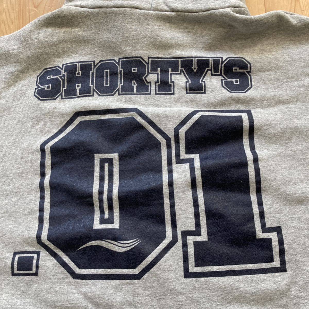 100％の保証 SHORTY'Sパーカーshortysショーティースショーティーズ