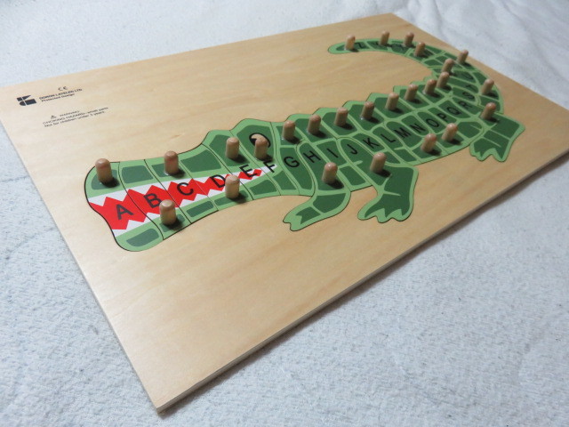 DORON LAYELED Wooden Toys Large Size Animal ABC Puzzle Delon Ray yorudoABC puzzle intellectual training toy wooden wani crocodile size 300-490.