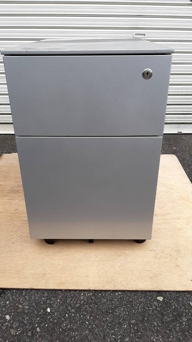 高速配送 美品 Cassina hr1019-1 直接手渡し大歓迎!大阪府枚方市