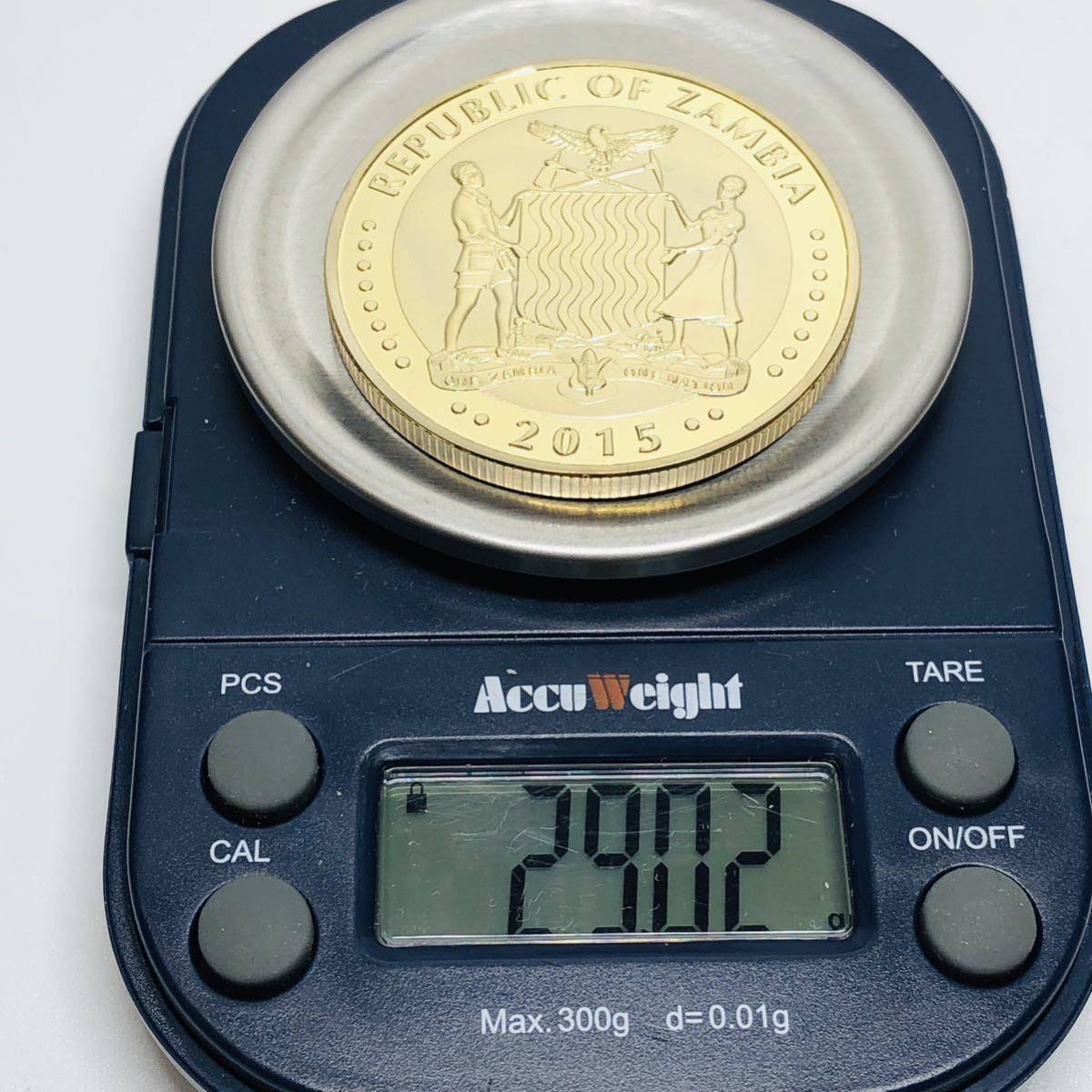 Y189 外国硬貨 ザンビア 牛 動物記念コイン 貿易銀 海外古銭 コレクションコイン 貨幣 記念メダル　重さ約29.02g_画像7