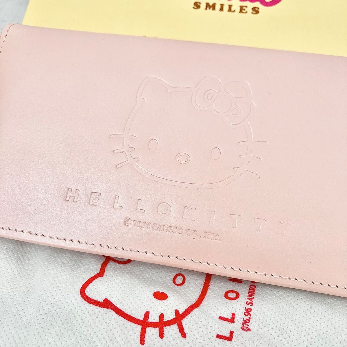 新品未使用美品 レトロ ハローキティ レザーコレクション 長財布 HELLO KITTY 激レア 希少 サンリオ　カード入れ