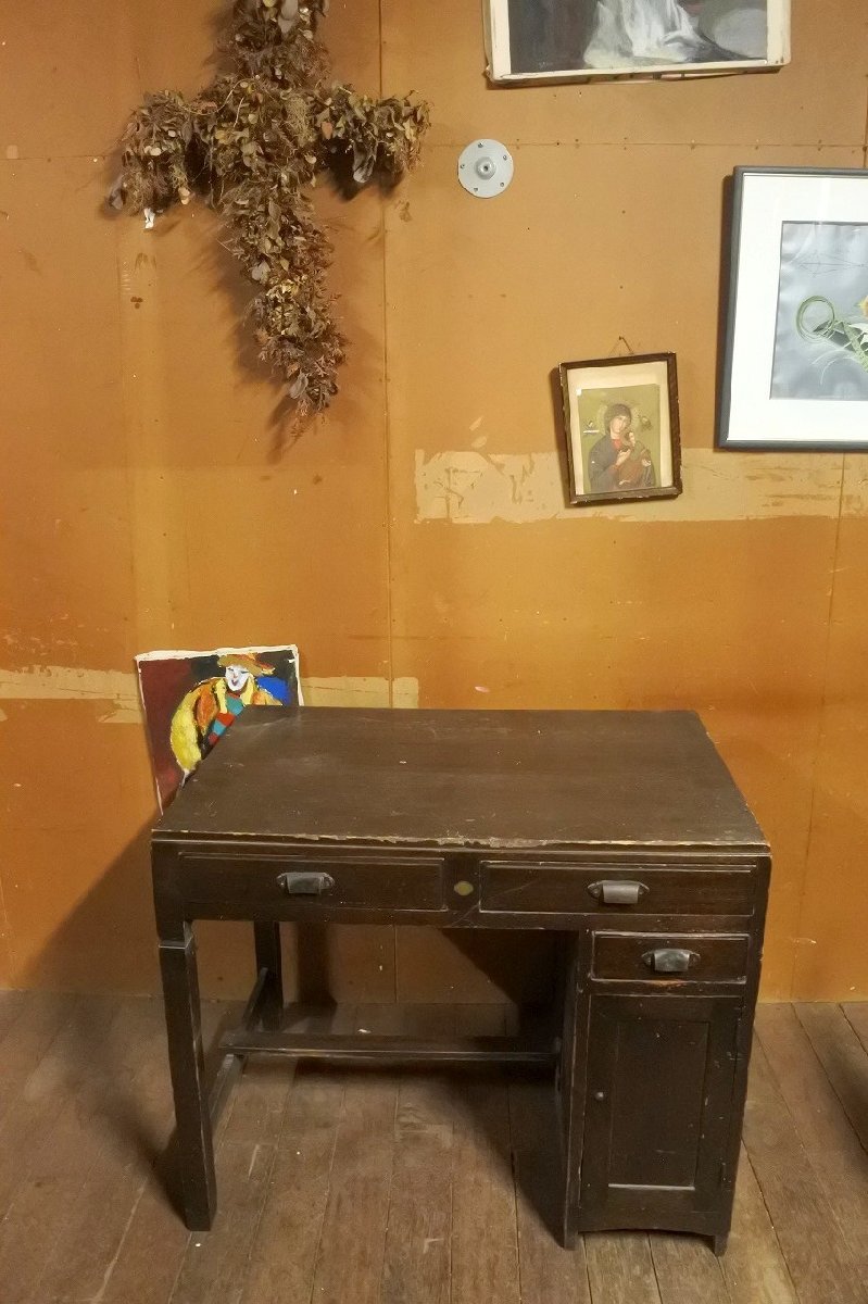  retro writing desk . a little over desk wooden / antique Vintage Vintage drawer table school 